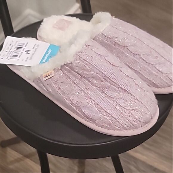 Reef Slipper Snuggles- Lilac - Picture 10 of 10